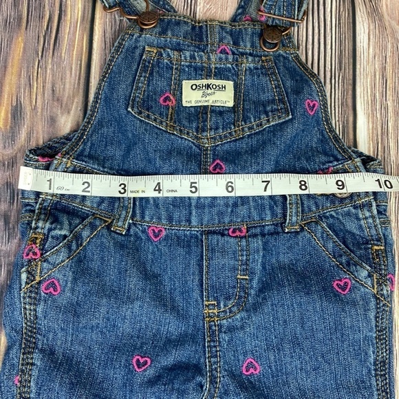 Darling Oshkosh Blue Jean Overalls With Pink Hearts- Size 9 Months - Picture 10 of 11